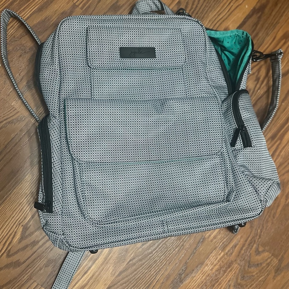 Jujube Be Nurtured Pump Bag in Black Matrix
